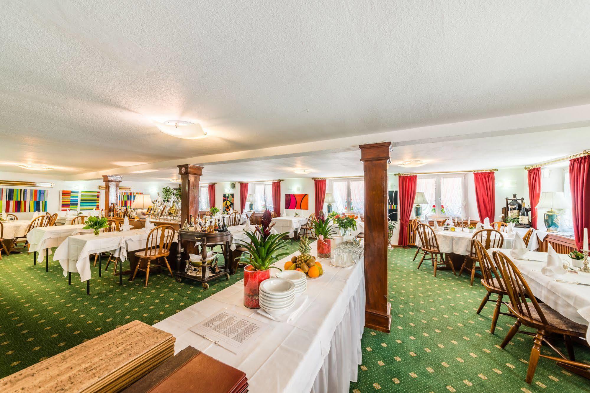 Hotel Goldener Sternen Konstanz Exteriör bild