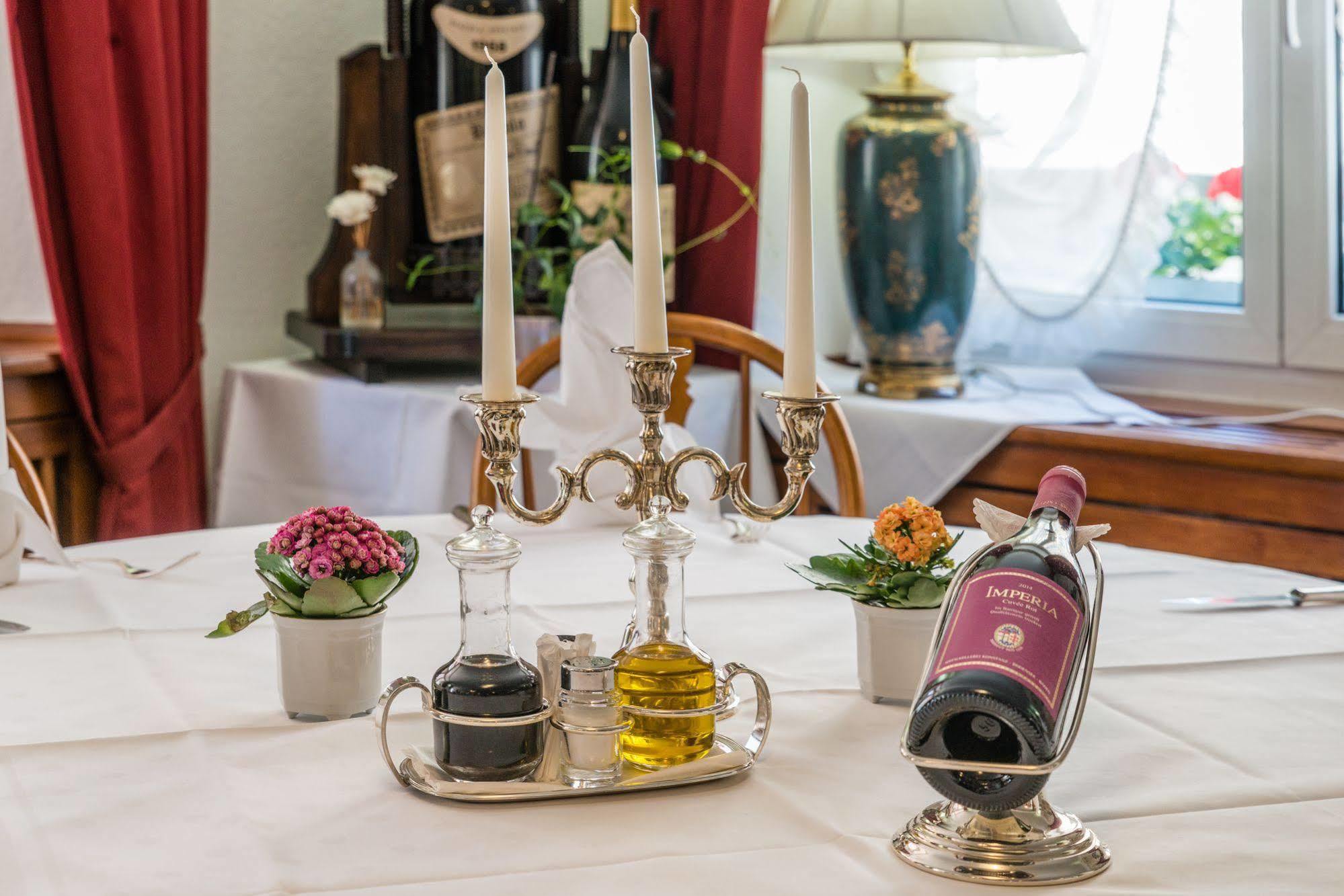 Hotel Goldener Sternen Konstanz Exteriör bild